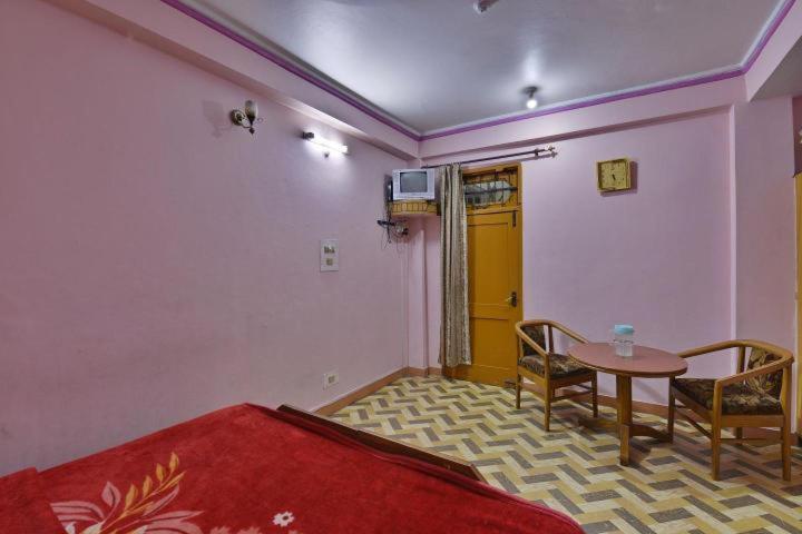 Hotel Ashish Inn Kandāghāt Exteriér fotografie