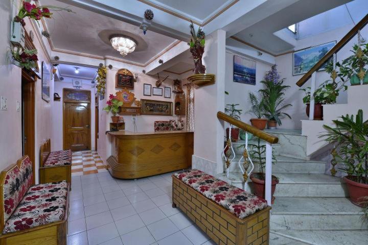 Hotel Ashish Inn Kandāghāt Exteriér fotografie