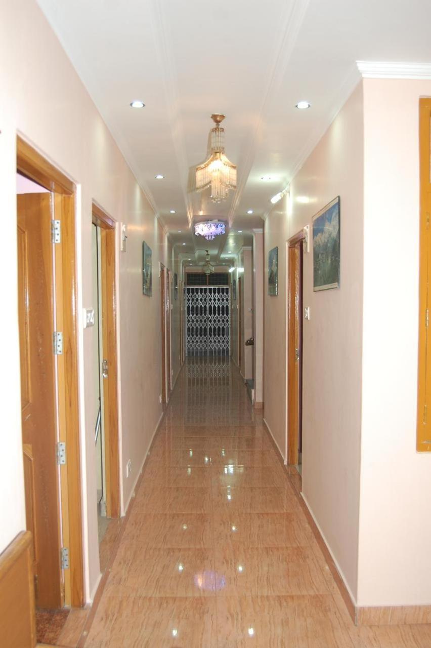 Hotel Ashish Inn Kandāghāt Exteriér fotografie