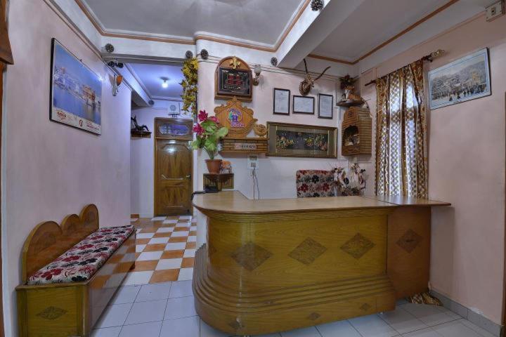 Hotel Ashish Inn Kandāghāt Exteriér fotografie
